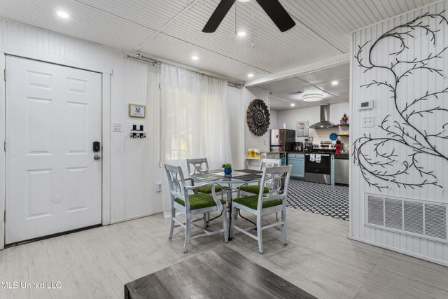 1127 19th Street, Gulfport, MS 39501