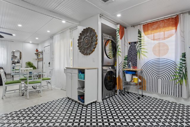 1127 19th Street, Gulfport, MS 39501