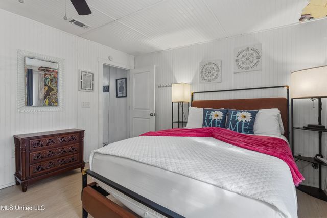 1127 19th Street, Gulfport, MS 39501