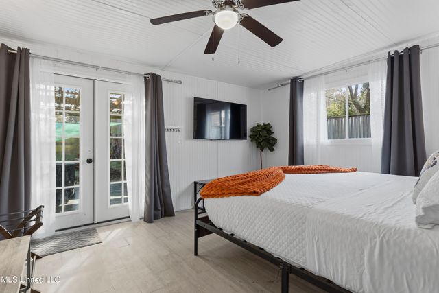 1127 19th Street, Gulfport, MS 39501