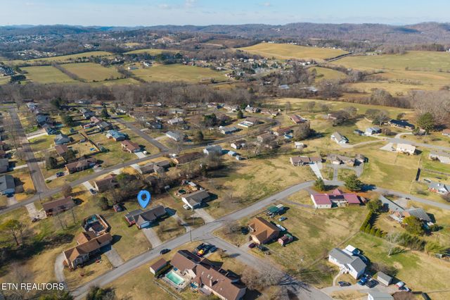 113 Sunflower Loop, Seymour, TN 37865