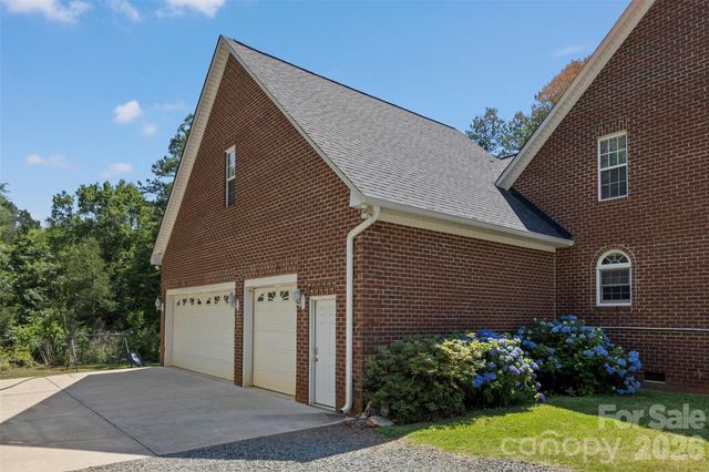710 Sleepy Hollow Road, Midland, NC 28107