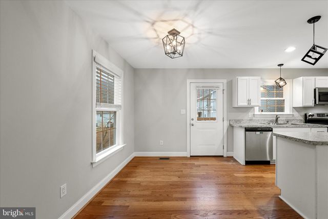 701 HICKORY TRL, Winchester, VA 22602