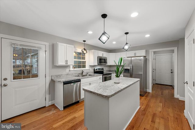 701 HICKORY TRL, Winchester, VA 22602