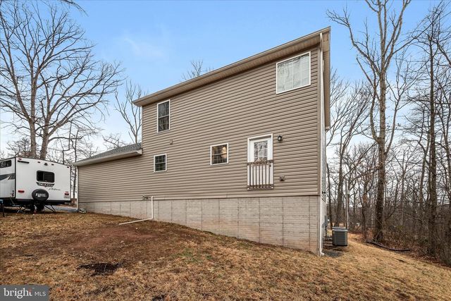 701 HICKORY TRL, Winchester, VA 22602