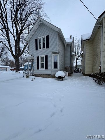 482 Hawley Street, Lockport City, NY 14094