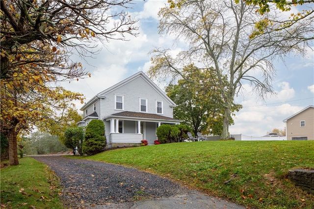 226 Turnpike Avenue, Portsmouth, RI 02871