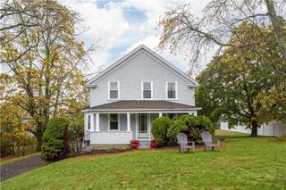 226 Turnpike Avenue, Portsmouth, RI 02871