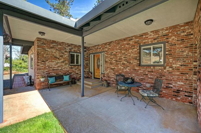 2065 Hotchkiss Ct, Cool, CA 95614