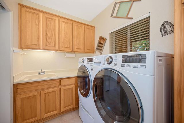 2065 Hotchkiss Ct, Cool, CA 95614