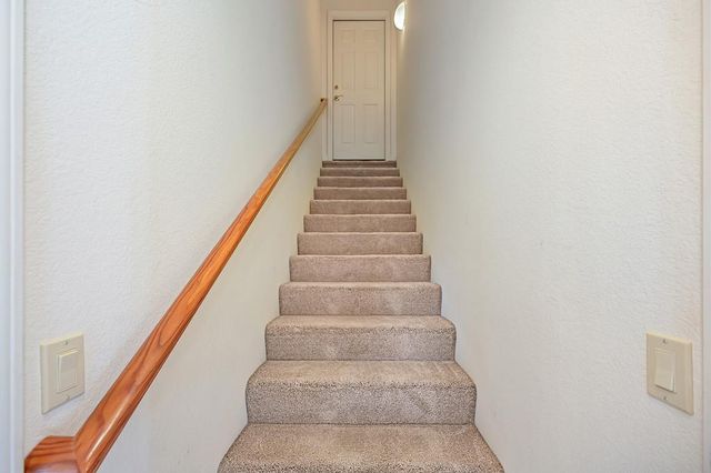 2065 Hotchkiss Ct, Cool, CA 95614