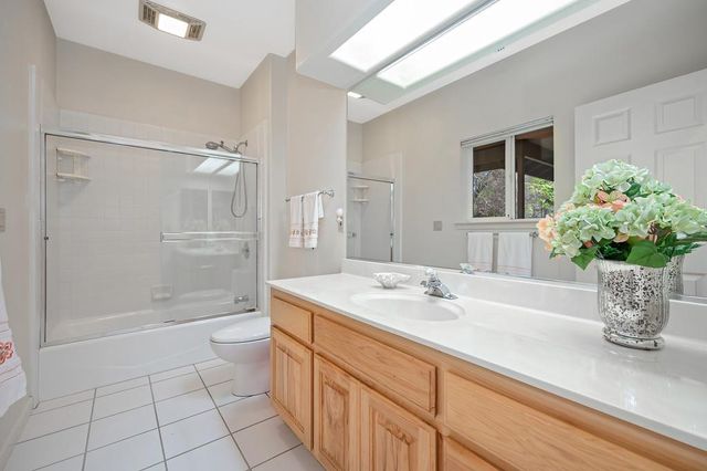 2065 Hotchkiss Ct, Cool, CA 95614