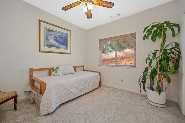 2065 Hotchkiss Ct, Cool, CA 95614