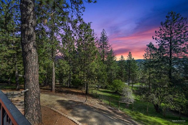 2065 Hotchkiss Ct, Cool, CA 95614