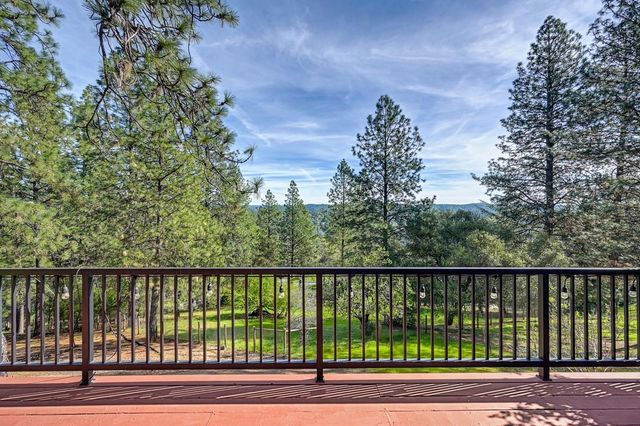 2065 Hotchkiss Ct, Cool, CA 95614