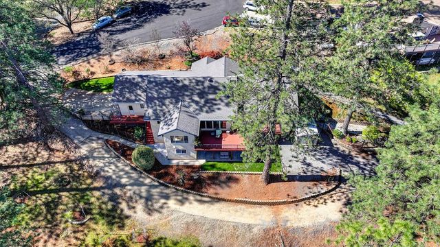 2065 Hotchkiss Ct, Cool, CA 95614