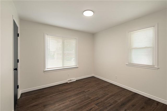709 S Oak Street, Gardner, KS 66030