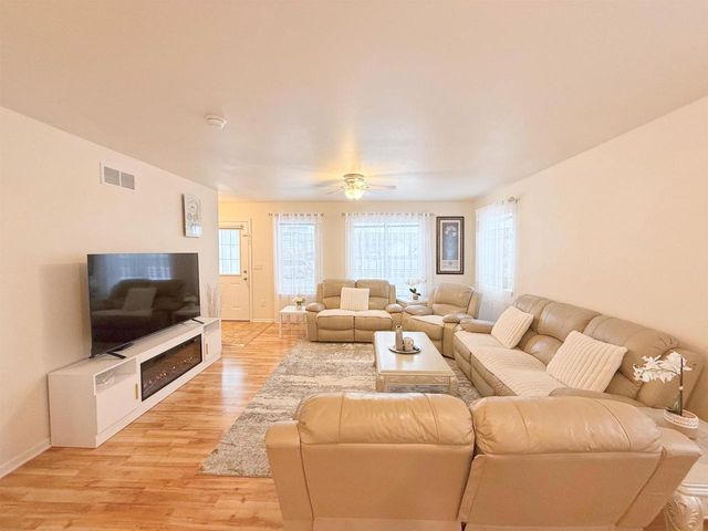 2428 Equity Lane, Fitchburg, WI 53711