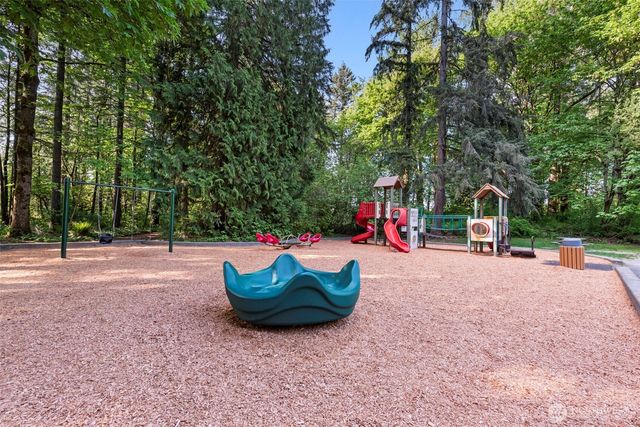 9106 172nd Avenue NE, Redmond, WA 98052