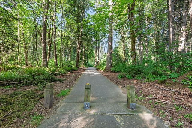 9106 172nd Avenue NE, Redmond, WA 98052