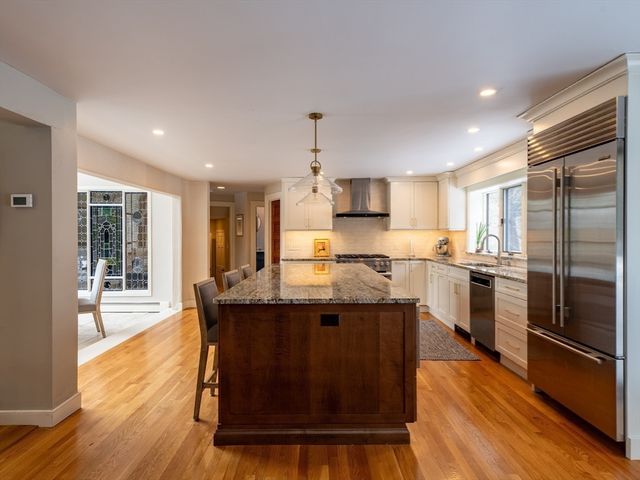 111 Loring St, Duxbury, MA 02332