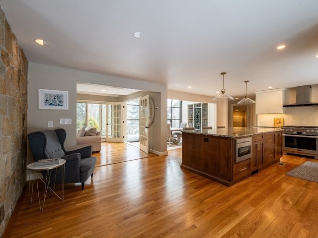 111 Loring St, Duxbury, MA 02332