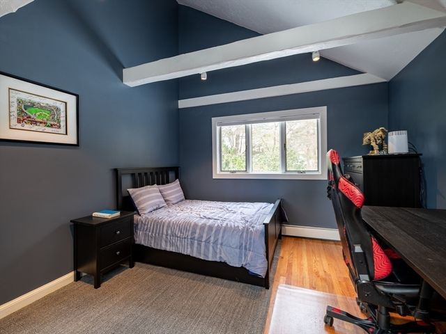 111 Loring St, Duxbury, MA 02332