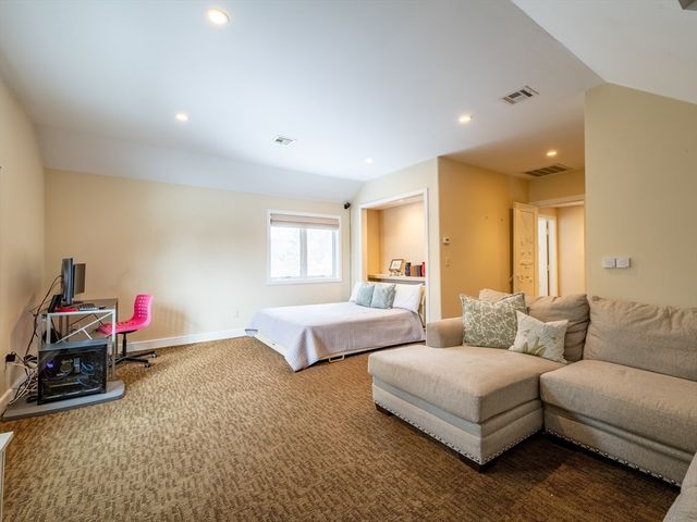 111 Loring St, Duxbury, MA 02332