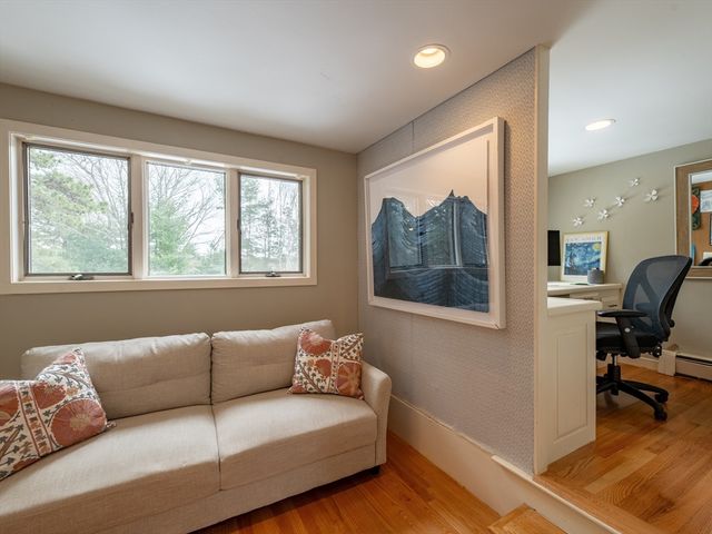 111 Loring St, Duxbury, MA 02332