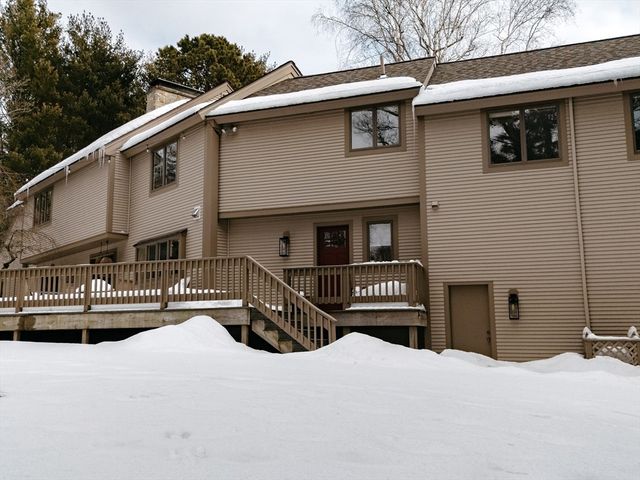 111 Loring St, Duxbury, MA 02332