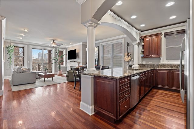 2820 N SHEFFIELD Avenue 3S, Chicago, IL 60657