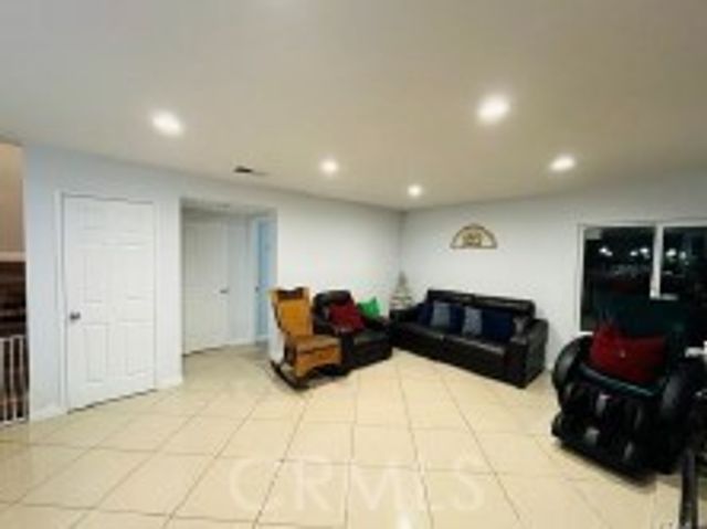 12711 Castleford, Cerritos, CA 90703