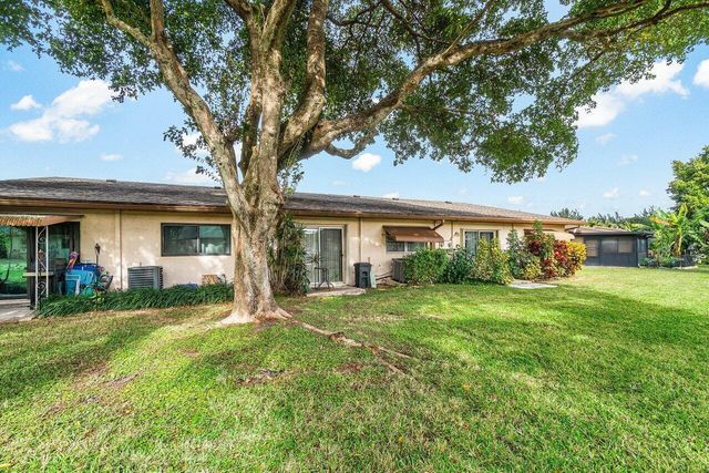 5814 Doris Court, Delray Beach, FL 33484