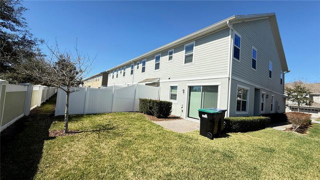 2564 SEDGE GRASS WAY, Orlando, FL 32824