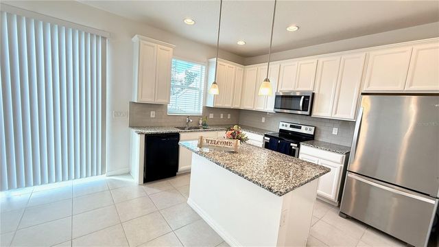 2564 SEDGE GRASS WAY, Orlando, FL 32824