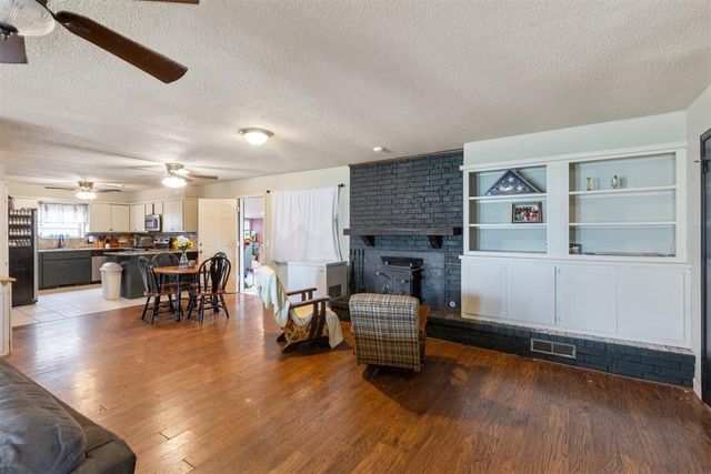 2008 E Willow Creek Terrace, Mustang, OK 73064