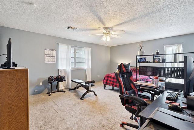 2008 E Willow Creek Terrace, Mustang, OK 73064