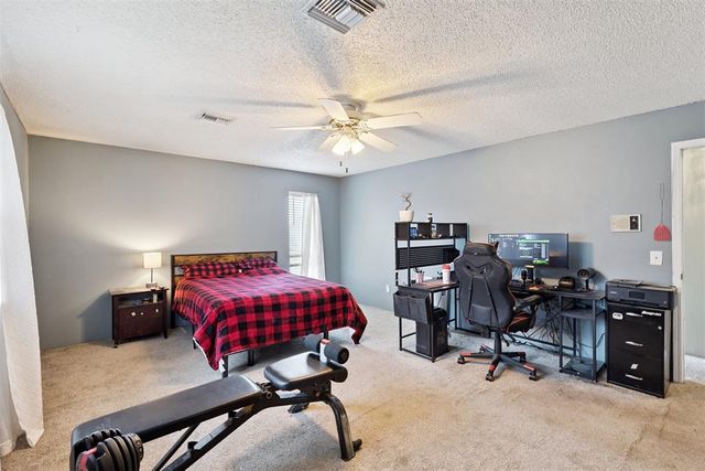 2008 E Willow Creek Terrace, Mustang, OK 73064