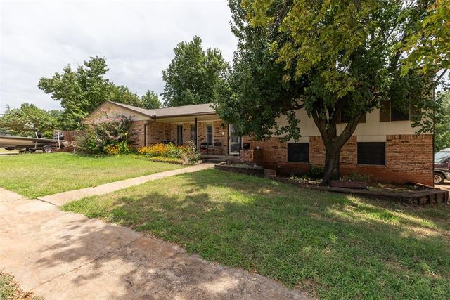 2008 E Willow Creek Terrace, Mustang, OK 73064