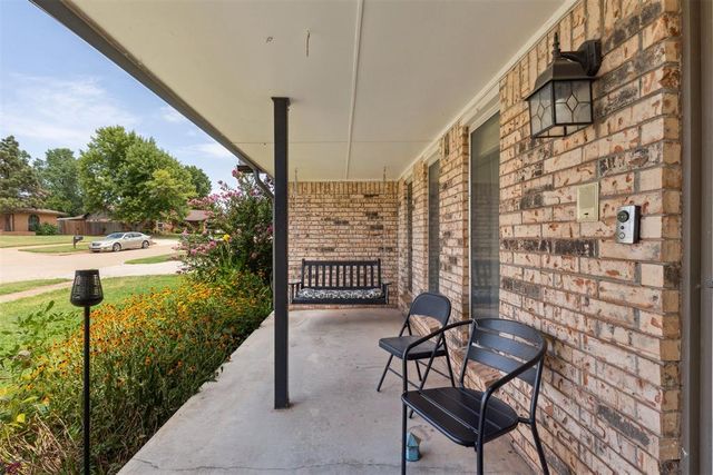 2008 E Willow Creek Terrace, Mustang, OK 73064