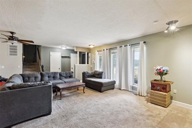 2008 E Willow Creek Terrace, Mustang, OK 73064