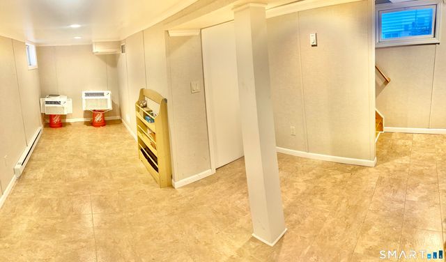 416 Lighthouse Road, New Haven, CT 06512