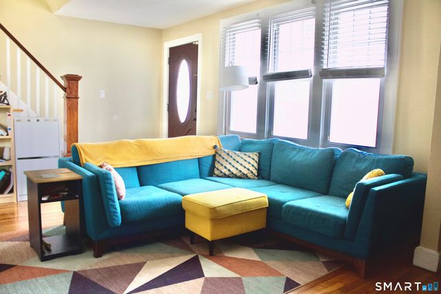 416 Lighthouse Road, New Haven, CT 06512