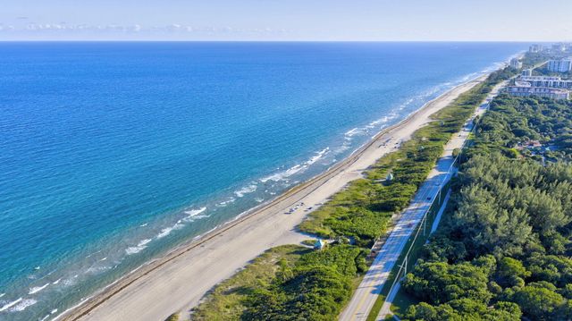 900 NE SPANISH RIVER Boulevard 2w, Boca Raton, FL 33431