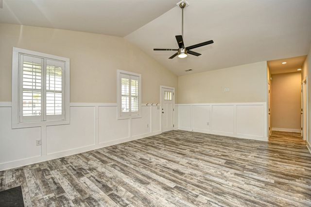 414 Waties Dr., Murrells Inlet, SC 29576