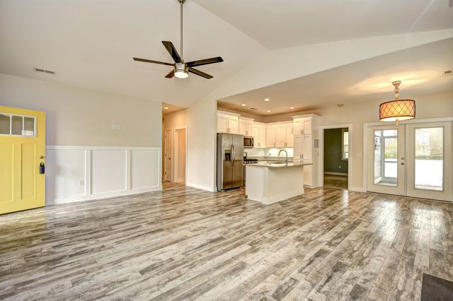 414 Waties Dr., Murrells Inlet, SC 29576