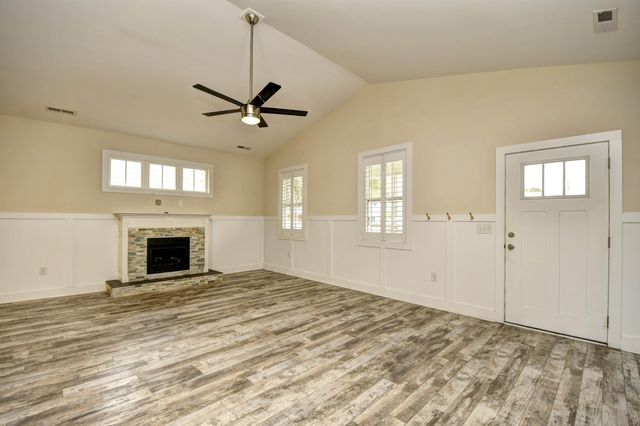 414 Waties Dr., Murrells Inlet, SC 29576