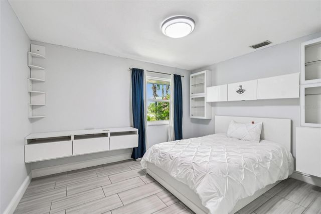 221 HOWARD DRIVE, Belleair Beach, FL 33786