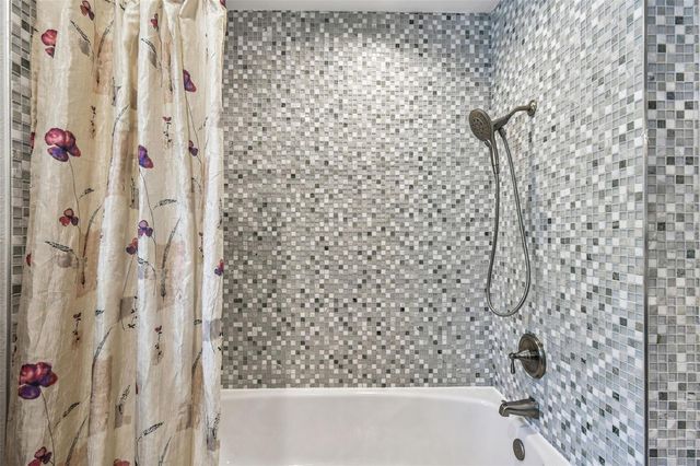 221 HOWARD DRIVE, Belleair Beach, FL 33786