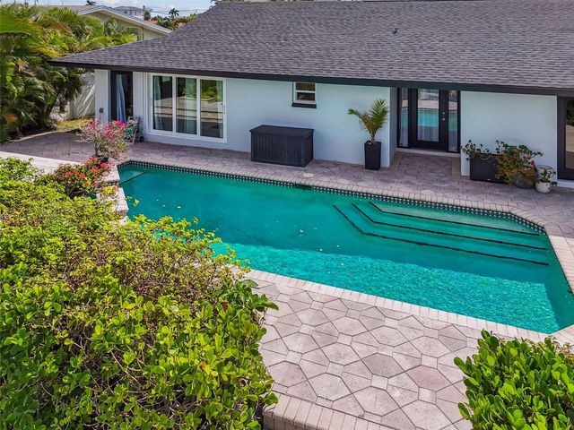 221 HOWARD DRIVE, Belleair Beach, FL 33786